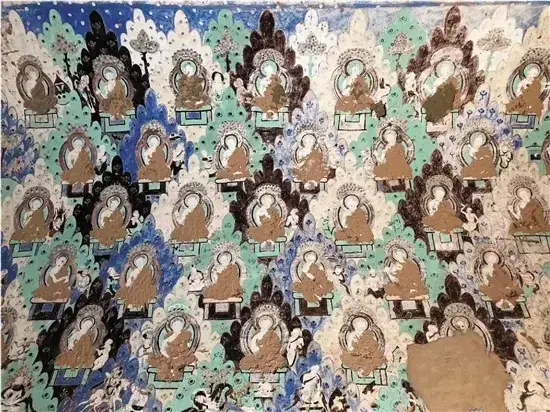 满壁菱格